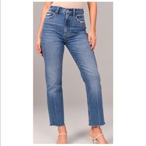 Abercrombie & Fitch | NWT| Curve love ultra high rise ankle straight jeans